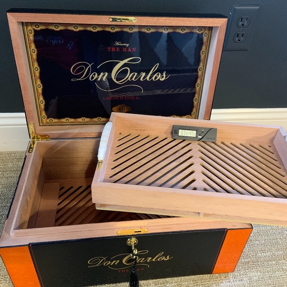 Don Carlos "The Man" collector humidor - Picture 3 of 3